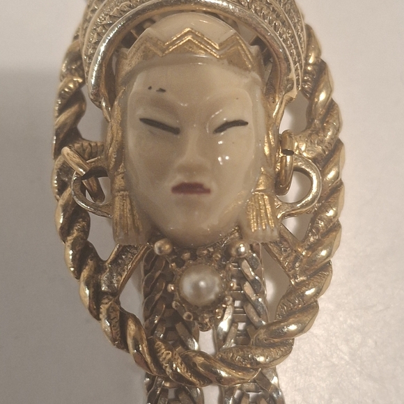Impressive 1950's Selro Selini Elaborate Asian Princess Necklace and Bracelet - Picture 8 of 12